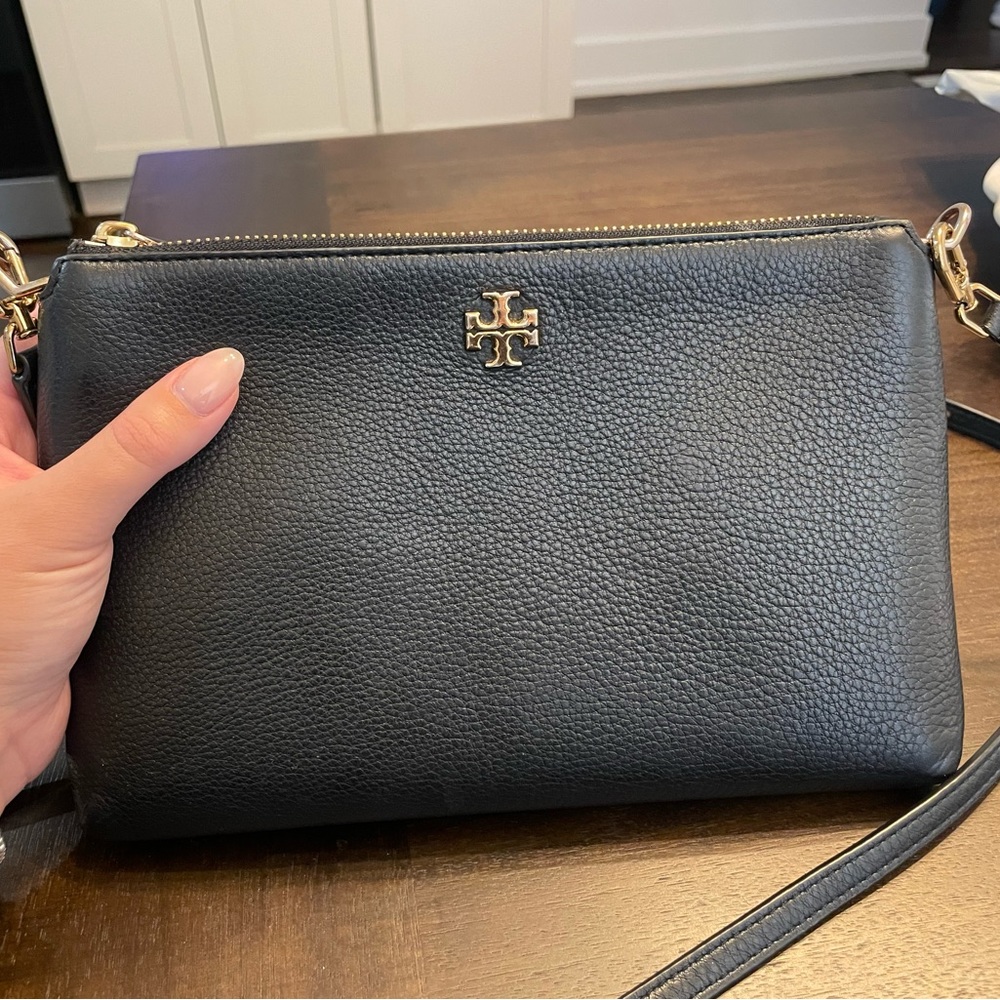 Tory Burch Mercer pebbled zip crossbody bag